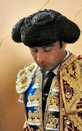 Enrique Ponce Martinez, bullfighting native of female kid