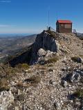 Little house of near wood to Benasau